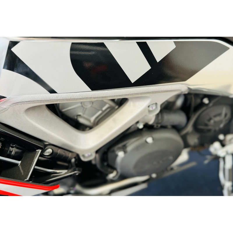 Frame Decal LH "aprilia"