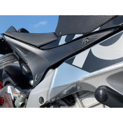 CARBON FIBER RIGHT SIDE PANEL